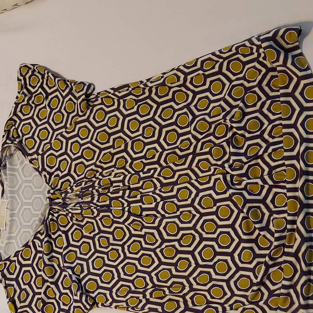 Michael Kors Ladies top knit large purple cream and gold